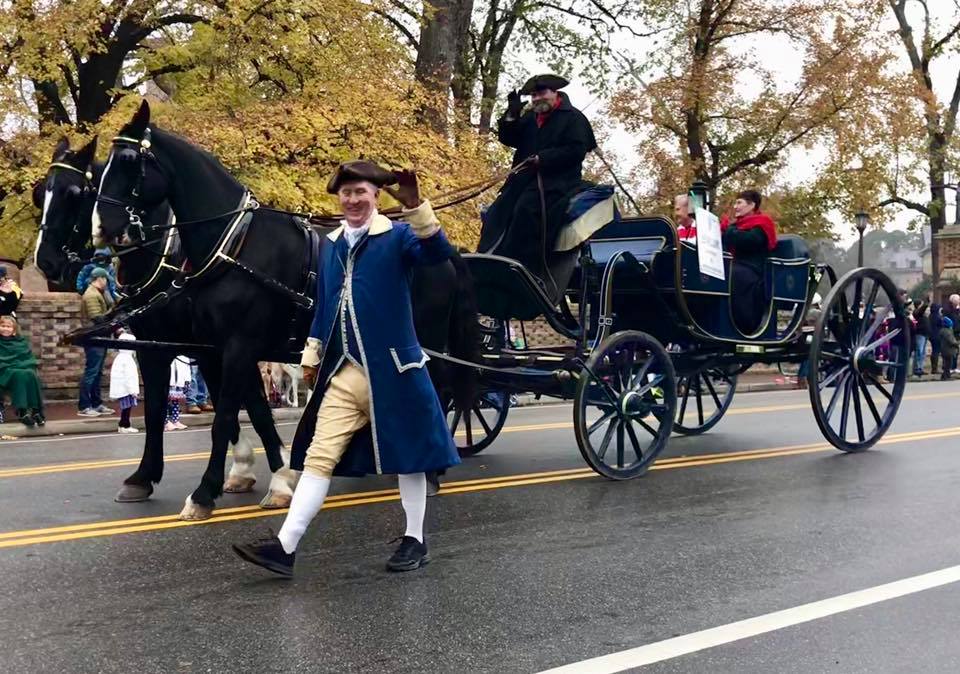 A Look Back at the 2018 Williamsburg Christmas Parade Williamsburg
