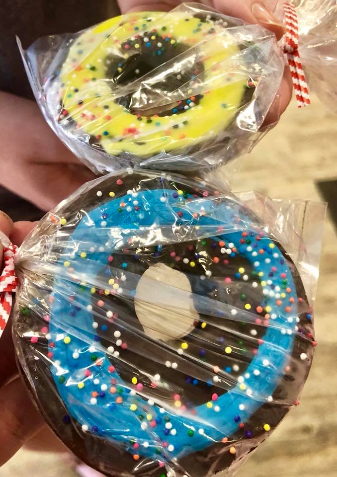 chocolate covered donuts made from an apple from edible arrangements in williamsburg virginia