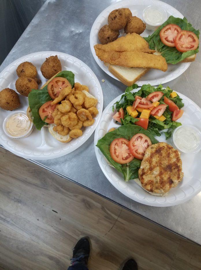 Williamsburg Virginia Food Trucks Uncle Russ Dockside Seafood Williamsburg Visitor