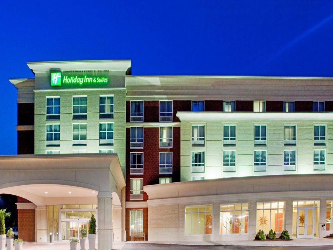 Holiday Inn & Suites Gateway