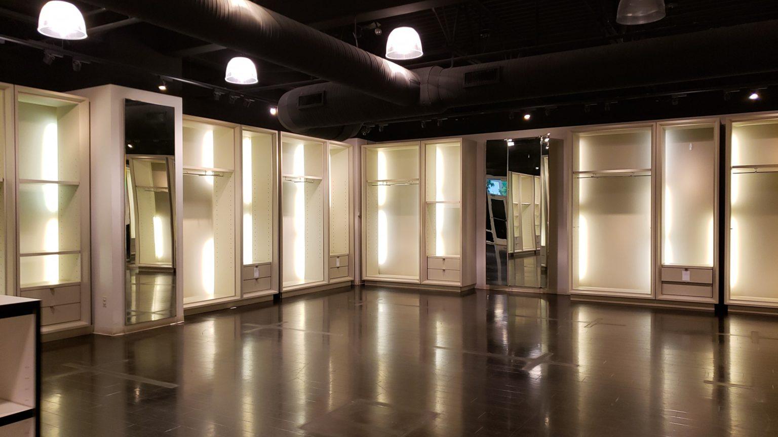 Williamsburg Bazaar Opens in Premium Outlets Williamsburg Visitor