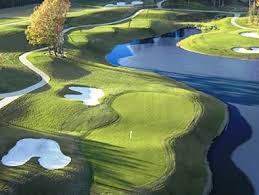 The settlers to Williamsburg’s Historic Triangle found great beauty and faced noble challenges in nearby Jamestown and Yorktown. At Williamsburg National, we honor those two nearby historic sites with our existing Nicklaus designed Jamestown Course and our new Yorktown Course designed by Tom Clark. Both courses offer their own "great beauty" and "noble challenges" as today’s visitors enjoy golfing at the award-winning Williamsburg National Golf Club.