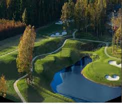 The settlers to Williamsburg’s Historic Triangle found great beauty and faced noble challenges in nearby Jamestown and Yorktown. At Williamsburg National, we honor those two nearby historic sites with our existing Nicklaus designed Jamestown Course and our new Yorktown Course designed by Tom Clark. Both courses offer their own "great beauty" and "noble challenges" as today’s visitors enjoy golfing at the award-winning Williamsburg National Golf Club.