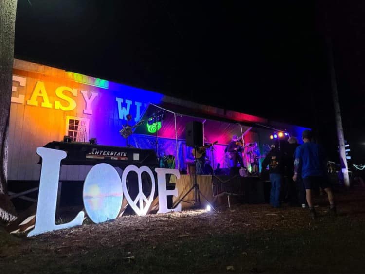 Williamsburg Virginia Local Bands: Sideshow 106 3Williamsburg Virginia Live Music Finder Sideshow