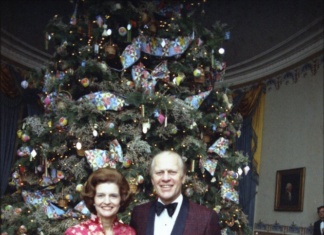 Williamsburg Virginia And The 1975 White House Christmas williamsburg virginia christmas betty ford