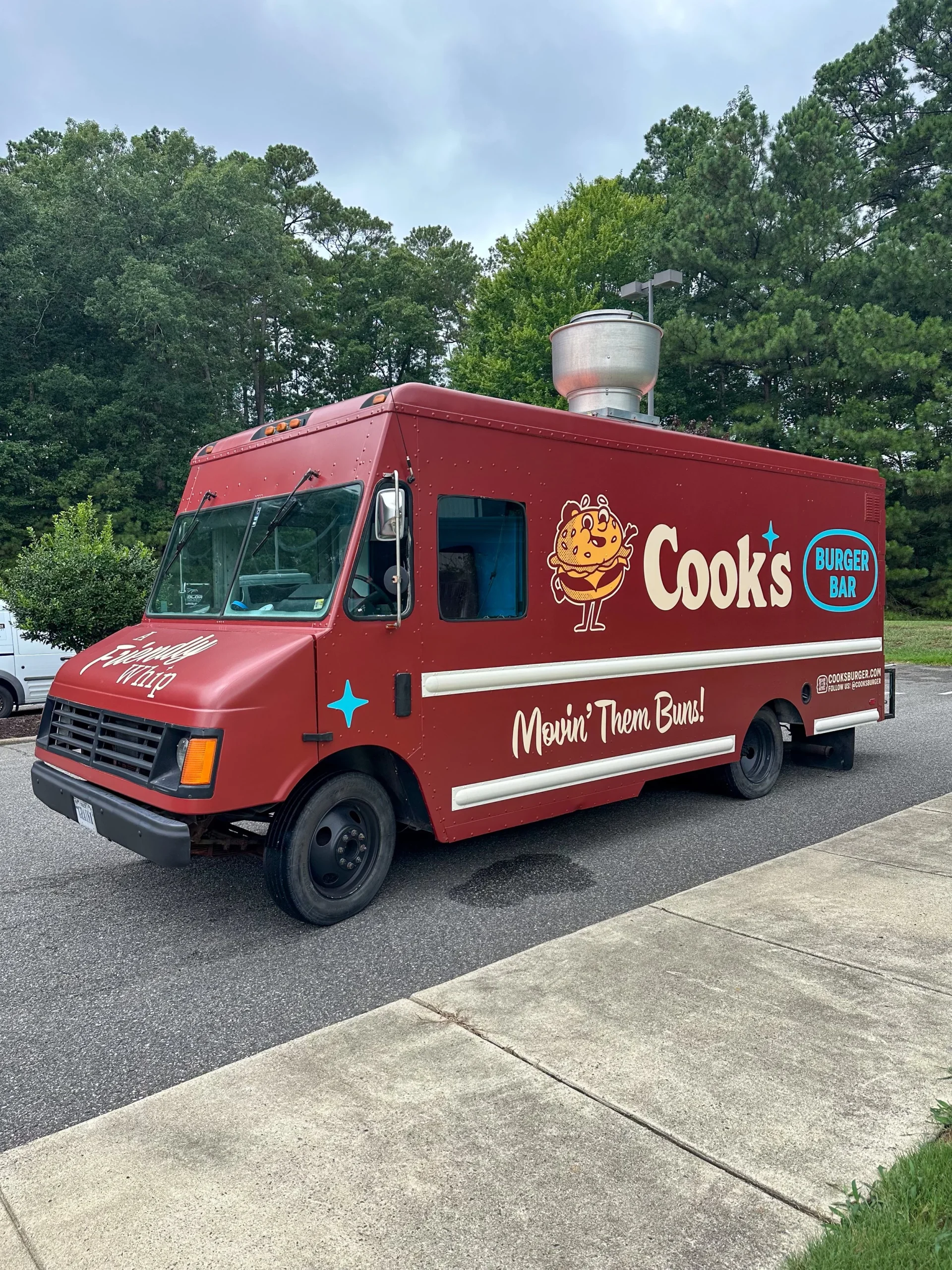 williamsburg virginia food trucks cooks burgers4.jpg